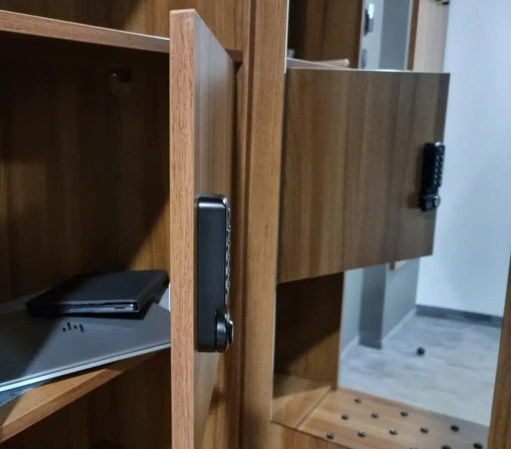 Zenith Digital Combination Lock 3780 - Hotel Lockers - Secure Lockers.webp