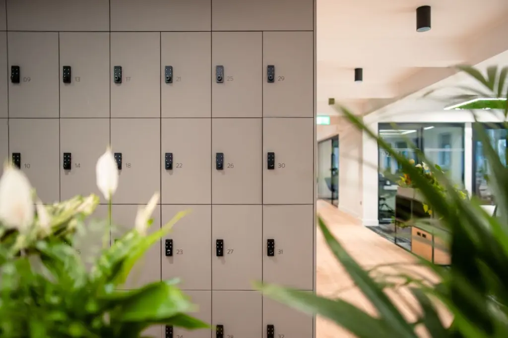 4 Door Laminate Lockers with Bulkhead - Secure Lockers.webp