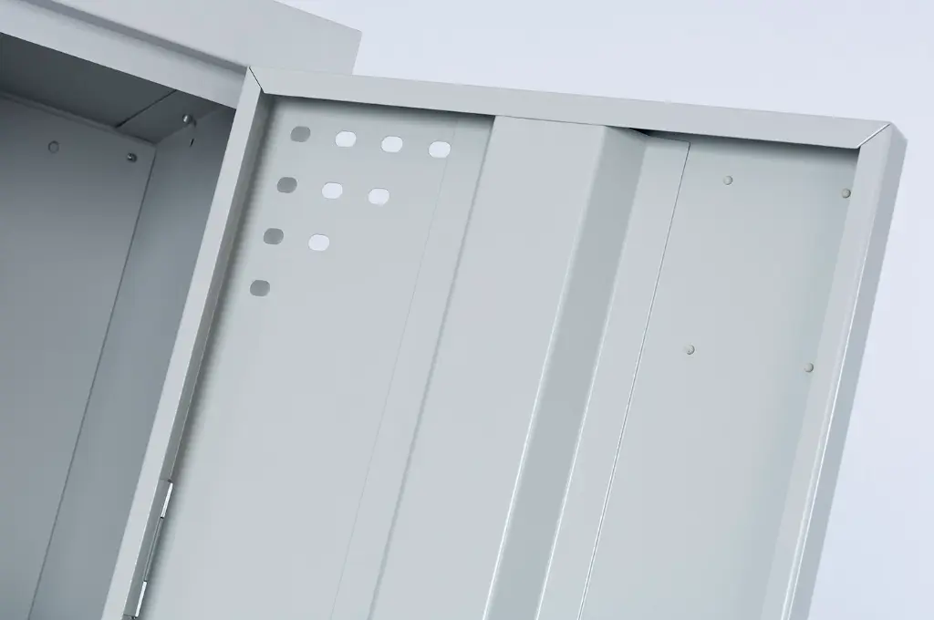 Metal Locker - Standard - Internal View - Secure Lockers.webp